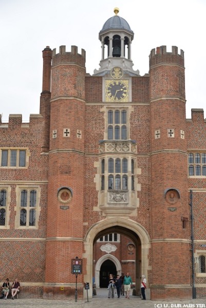 65 Hampton Court Palace