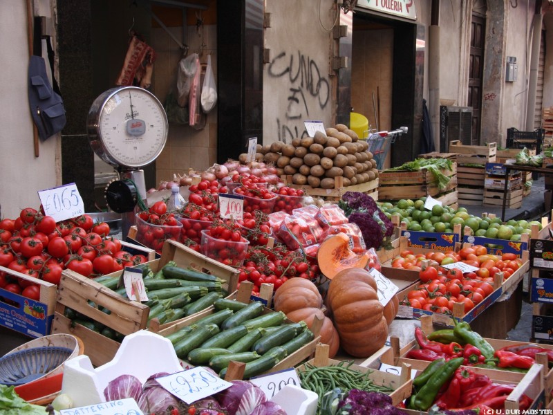 16 Catania Markt