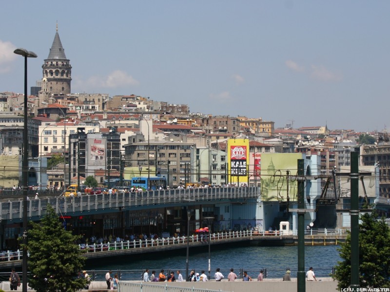 27 Blick auf Istanbul vom Hafen